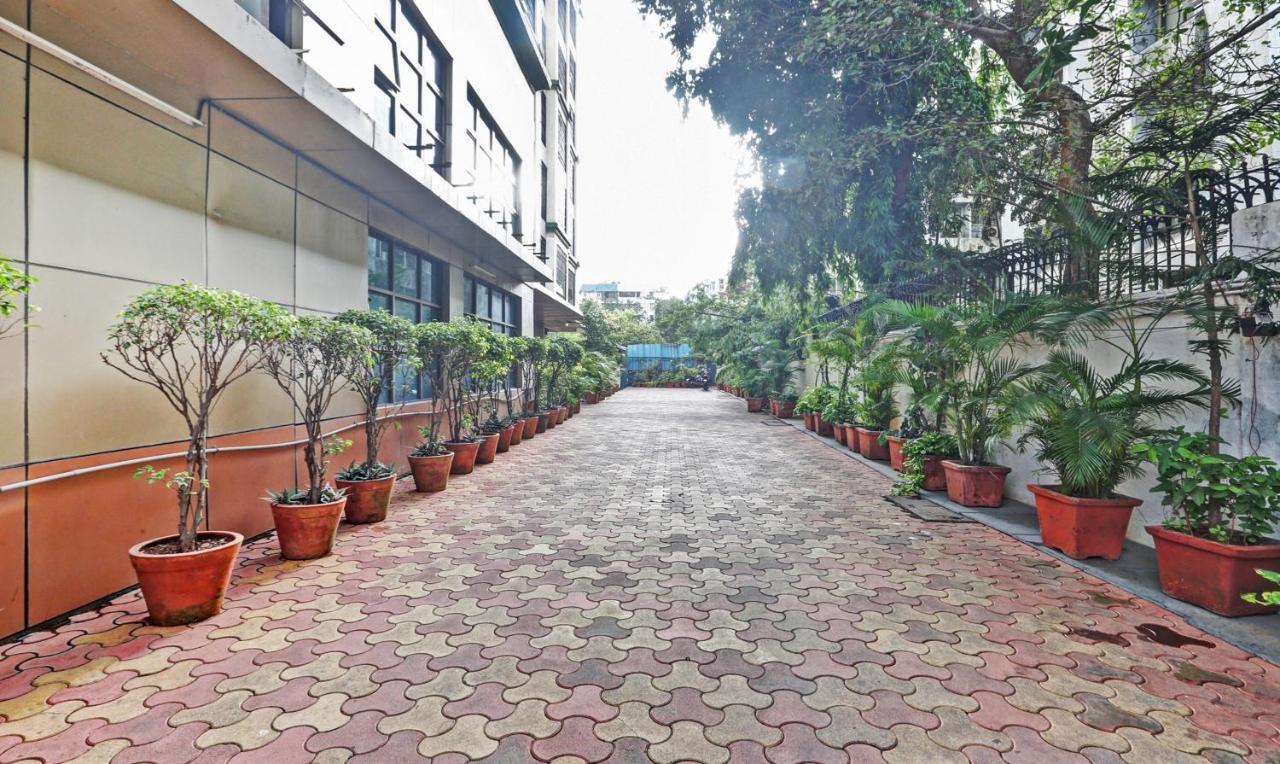 Treebo Trend Bandra Apartments Bombay Exterior foto