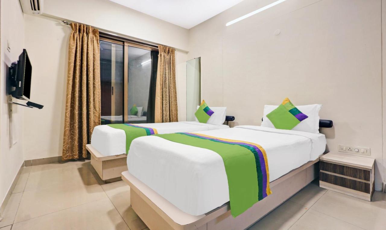 Treebo Trend Bandra Apartments Bombay Exterior foto